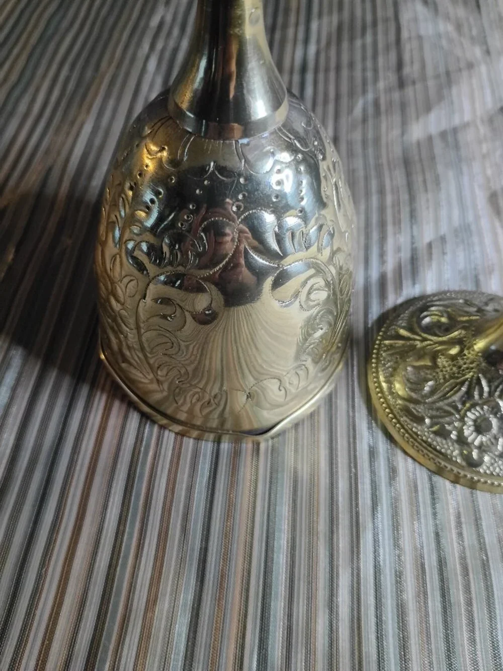 N/A ornate solid